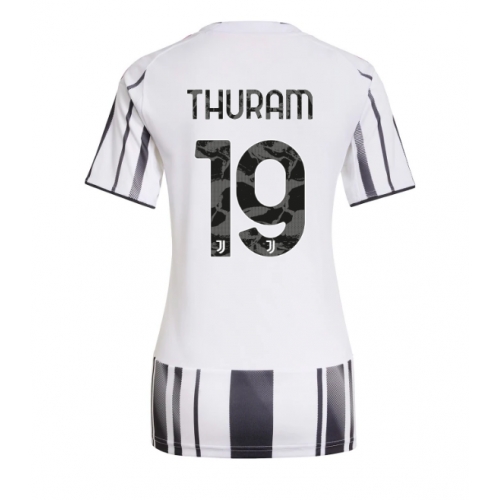 Billige Fotballdrakt Juventus Khephren Thuram #19 Replika Hjemmedrakt Dame 2025-26 Kortermet Billige Fotballdrakt Juventus Khephren Thuram #19 Replika Hjemmedrakt Dame 2025-26 Kortermet
